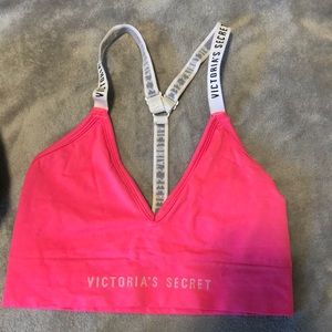 Victoria secrets- sports bra
